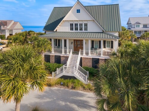 Sun And Solitude 7 Bedroom Home