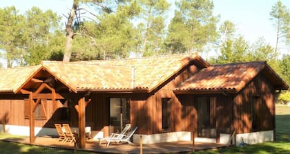 Nature chalet with private indoor Jacuzzi.