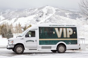 Property grounds - BT201 | Amazing Views | Ski In | Ski Lockers | Indoor Pool (Steamboat Springs)