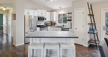 Perfect Gathering Spot in Chanhassen