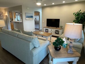Smart TV - Cozy home w/golf cart, lanai, smart TVs, & prime location near town squares! (The Villages)