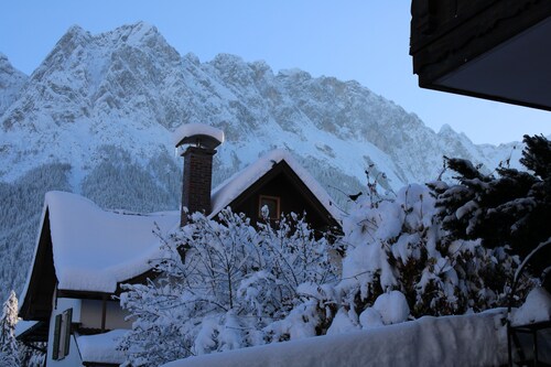 Bezaubernde Ferienwohnung mit Zugspitzblick im schönen Grainau