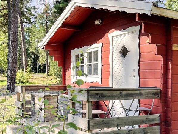 House | Property grounds - 2 Person Holiday Park Home in Vaxholm (Vaxholm)