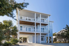 Exterior - Carolina Rose: 4BR, 3.5 BA - Oceanview with Pool and Elevator (Emerald Isle)