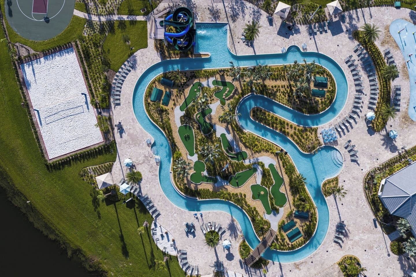 Een verwarmd zwembad