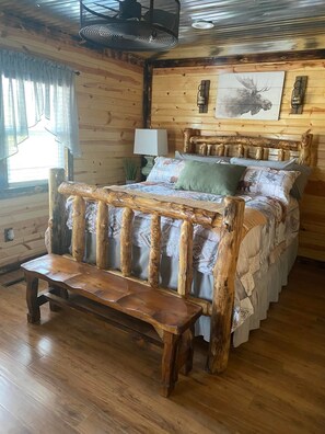 5 室のベッドルーム、旅行用ベビーベッド、WiFi (無料)、ベッドシーツ