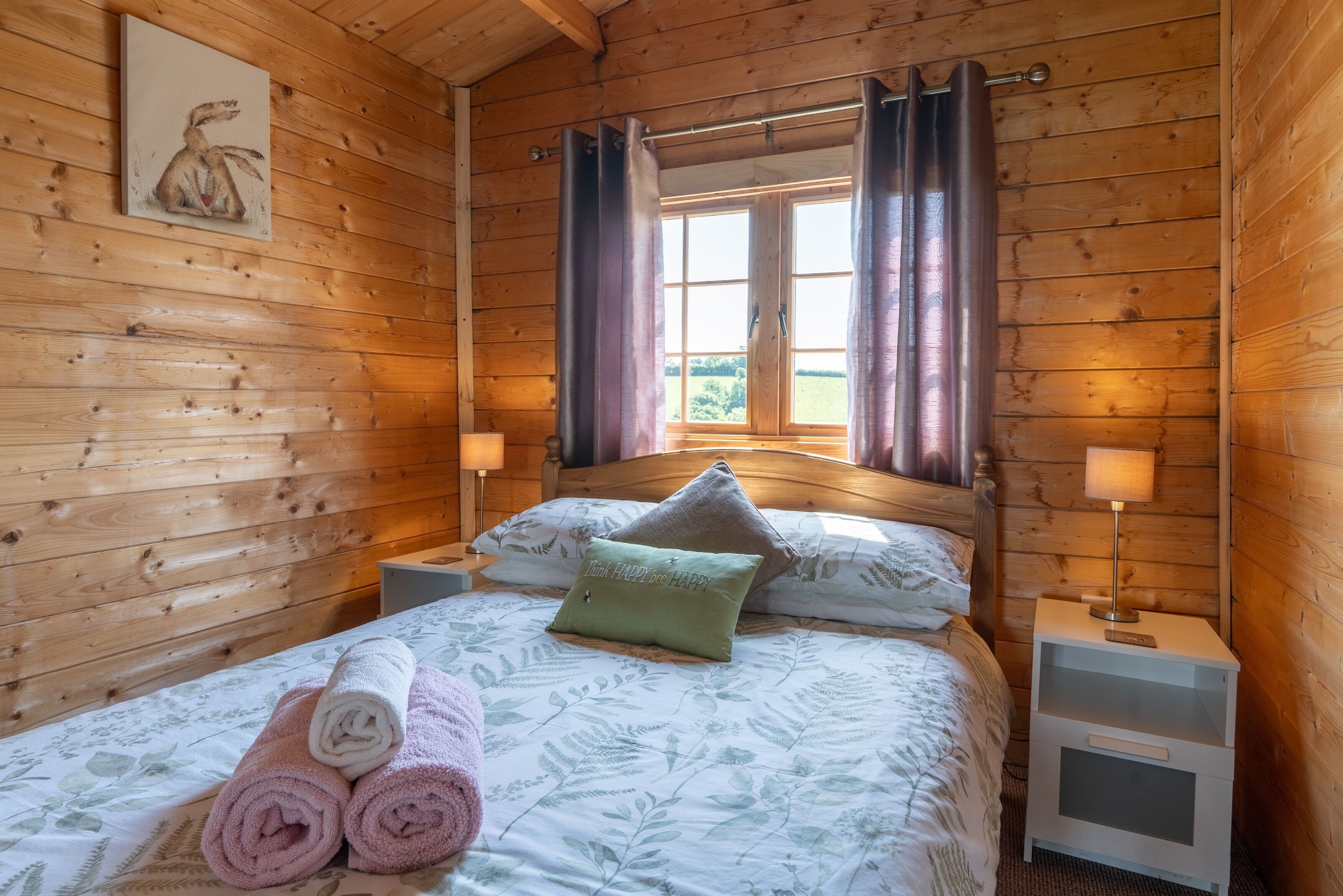 2 bedrooms, bed sheets