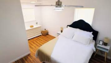 2 bedrooms, iron/ironing board, WiFi, bed sheets