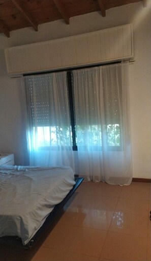 3 bedrooms, free WiFi - CASA CHALET LAMAR (whole house) (Santa Clara del Mar)