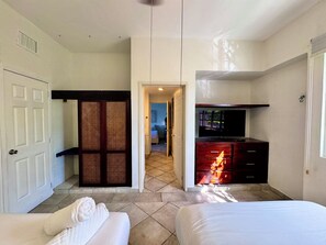 6 bedrooms, iron/ironing board, WiFi, bed sheets - Cozumel Luxury Villa: Spacious 6-bedroom house in charming Cozumel (Cozumel)