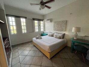 6 Schlafzimmer, Bügeleisen/Bügelbrett, WLAN, Bettwäsche