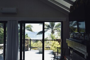 In-room safe, desk, laptop workspace, free WiFi