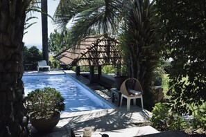 Seasonal outdoor pool