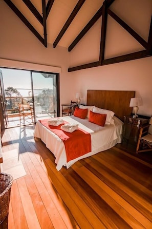 Deluxe Double or Twin Room, Sea View | In-room safe, desk, laptop workspace, free WiFi - Cardón Posada Boutique (Punta Ballena)