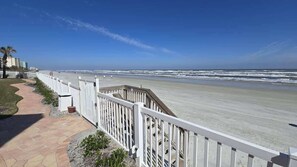 Beach nearby - Magnificent Beach Front Condo - Flagler Ave - 111 (New Smyrna Beach)