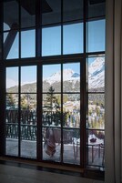 Lakeview Loft Chalet | Vistas desde la habitación