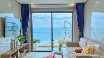 Appartement, 3 slaapkamers, uitzicht op het strand | Woonruimte