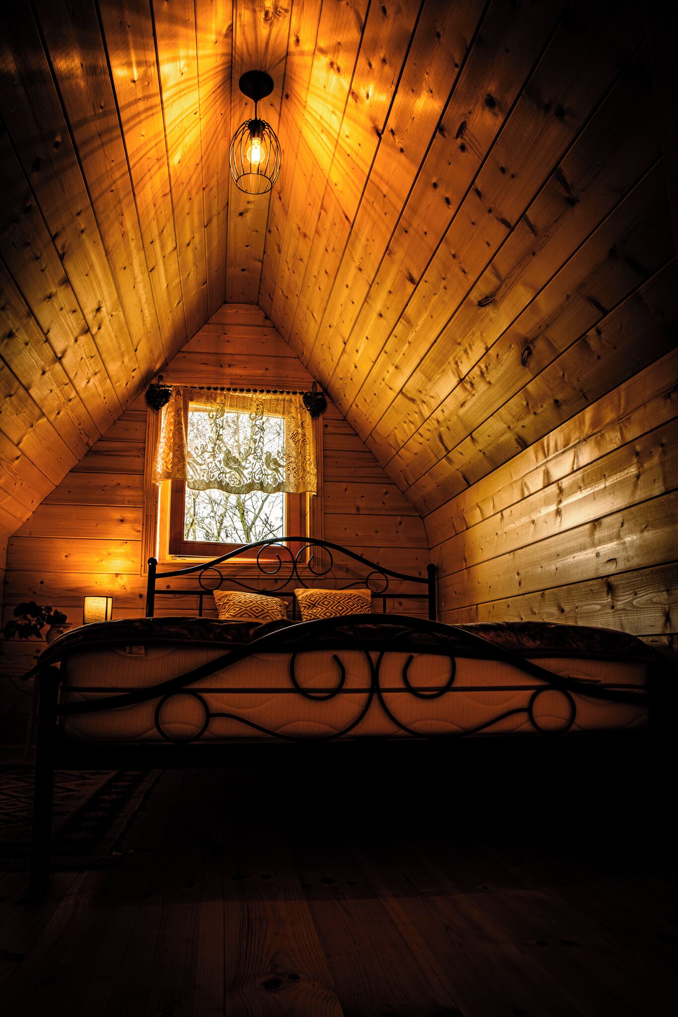 3 多间卧室、熨斗/熨衣板、WiFi、床单