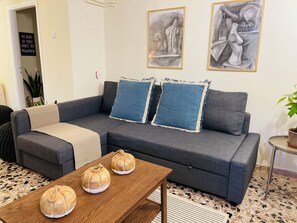 Hus – comfort, bakgårdsutsikt | Oppholdsområde | TV