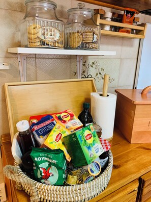 Casa conforto, vista para o pátio | Cozinha privada | Chaleira elétrica, cadeirão de bebê