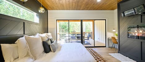 5 sovrum, skrivbord, strykjärn/strykbräda och gratis wi-fi