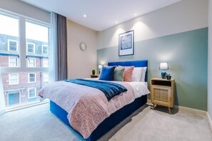 2 bedrooms, iron/ironing board, WiFi, bed sheets - Exquisite Central York Abode - Sleeps 6 (York)