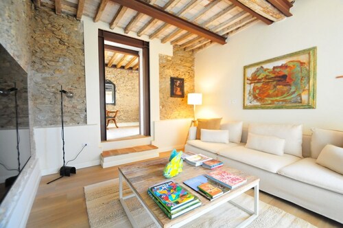Villa 5 minutes from the Center of Forte dei Marmi and 10 minutes from the Sea 5min from Golf