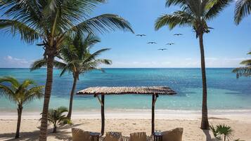 Private beach, sun loungers, beach umbrellas, beach towels