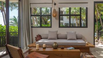 Premium Studio, Private Pool, Beachfront | Living area