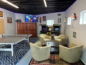Spielezimmer