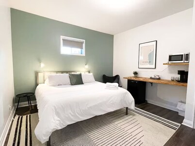 Boutique Hotel - Suite #3 King