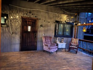 Terrace/patio - Beautiful Yo Mama’s House (Wrightwood)