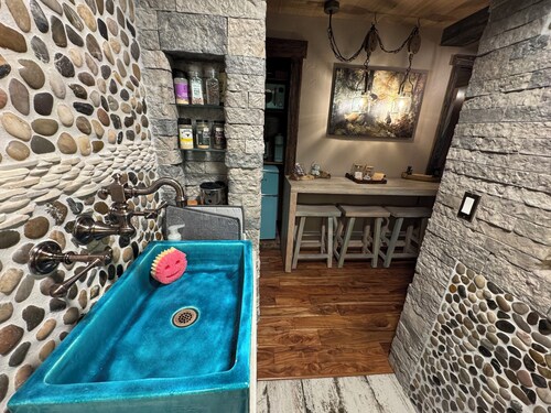 Beautiful Yo Mama’s House