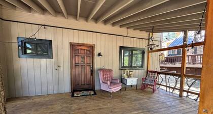 Beautiful Yo Mama’s GuestHouse