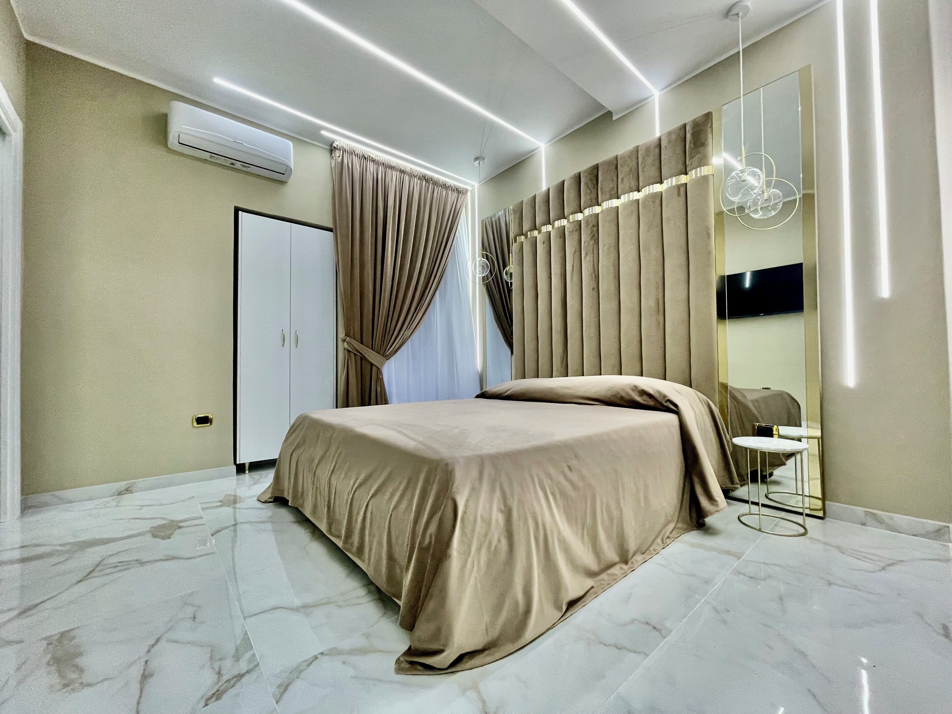 1 chambre, fer et planche à repasser, Wi-Fi, draps fournis