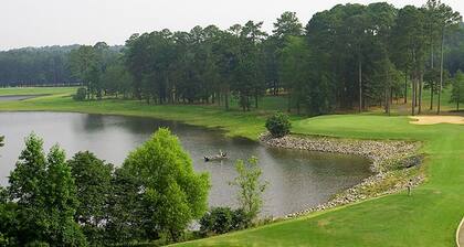 Near Augusta: Experience Historic Hotel Charm, Boutique Country Luxe-8 bedrooms