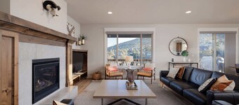 Elevated Escape Eagle Crest