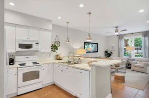 Fridge, microwave, oven, stovetop - 30A 2 bedroom -gated community- pool & gym - minutes walk to beach (Santa Rosa Beach)