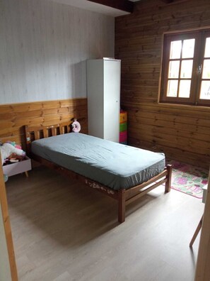 3 Schlafzimmer, Bügeleisen/Bügelbrett, WLAN, Bettwäsche