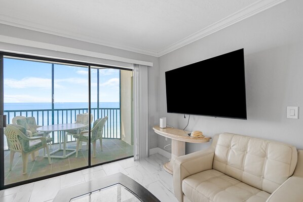 Smart TV - Amazing Views, Direct Gulf Front, Newly Renovated, 2/2 Condo in Riviera Club! (Fort Myers Beach)