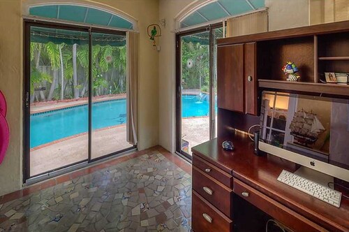 Magnificent Luxury Home On Miami Beach 