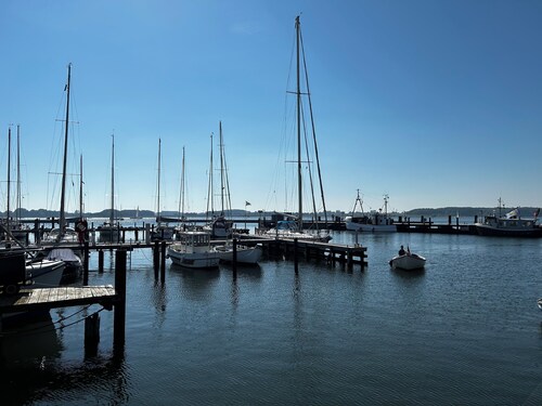 Fisherman's chic "Die Bude" at the port of Maasholm