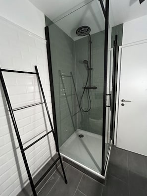 Ducha, secador de pelo