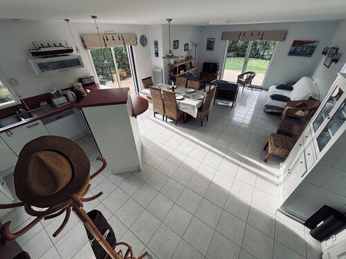 Pleasant house, close to beaches and port