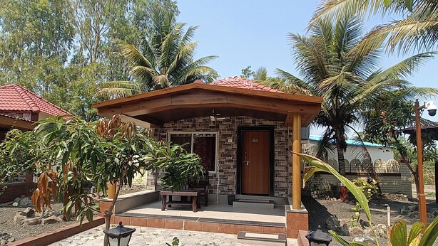 Standard Cottage, Balcony | Laptop workspace, WiFi (free)