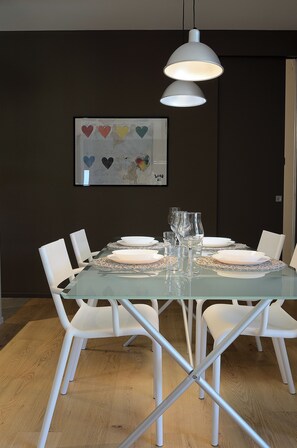 Dining - Stunning design apartment in villa, with all amenities, close to hundred. (Frosinone)