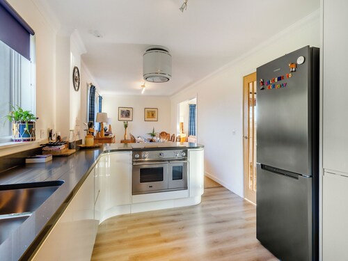 4 bedroom accommodation in Inverness