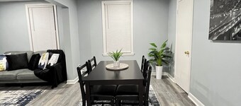 Cozy 2-bedroom apartment in charming New Britain with WiFi