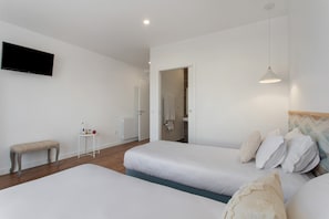 1 chambre, fer et planche à repasser, Wi-Fi gratuit, draps fournis