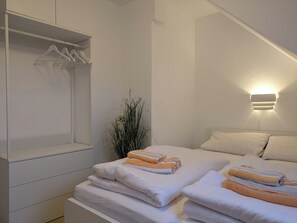 1 bedroom, free WiFi, bed sheets - Quiet vacation apartment in the heart of Norden - central and cozy (Norden)
